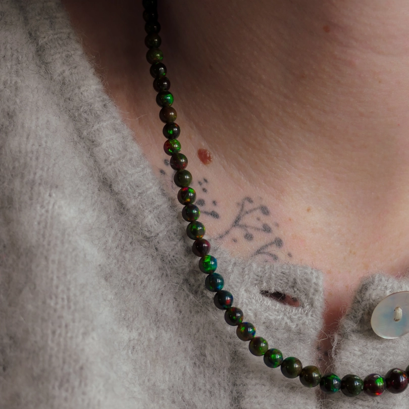collana in Opale Nero